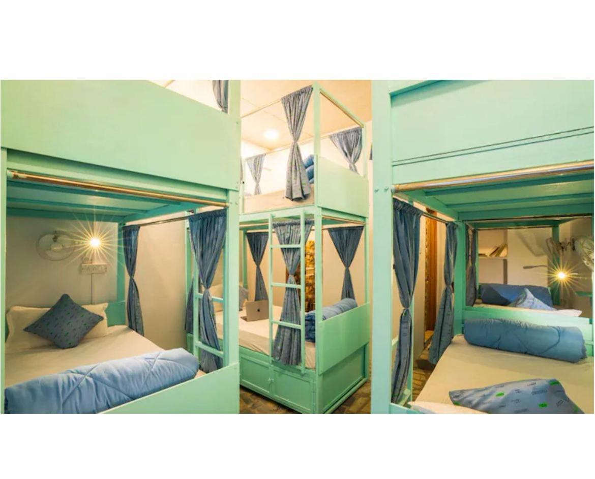 Unplanned Hostel Udaipur Exterior photo